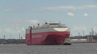 TAIPAN  WALLENIUS WILHELMSEN VEHICLES CARRIER SOUTHAMPTON DOCKS 070720 [upl. by Dnallor807]