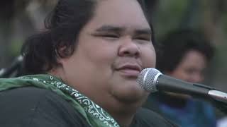 Israel quotIZquot Kamakawiwoʻole  quotHawaiʻi Alohaquot Live at Miloliʻi [upl. by Nerte606]