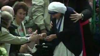 Penn And Teller BS Christopher Hitchens on Mother Teresa [upl. by Nalac775]