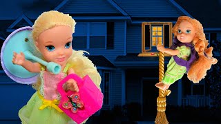 Anna and Elsa Toddlers Move to a NEW House Part 2 I First Night I Moving  Remix I Toys In Action [upl. by Atisor]