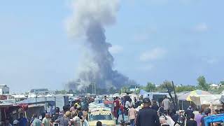 Giant Smoke Cloud Rises Near Khan Yunis After Deadly Israeli Strike [upl. by Eserehs]