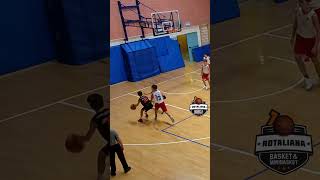 🏀Mattia 😲 terzo tempo al contrario layup reversed basketball pallacanestro Under15 [upl. by Resee591]