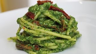 SPAGHETTONI CON PESTO DI RUCOLA  Buono Facile Veloce [upl. by Retep819]