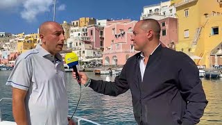 Il giro di consegna della corrispondenza a Procida [upl. by Vern720]