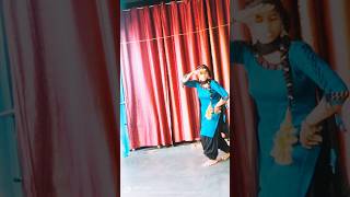 Main English medium padhi Hui dance sapna choudhary song 2018 2024 💫 [upl. by Terrilyn]