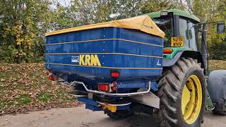 2017 KRM L2 Trend Plus twin disc fertiliser spreader 21294 [upl. by Lorelie]