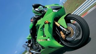 Kawasaki zx6r Brutal Acceleration 0200 kmh [upl. by Hanoj]