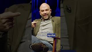 Roberto Saviano i vantaggi del controllo del mercato della cannabis [upl. by Sierra]