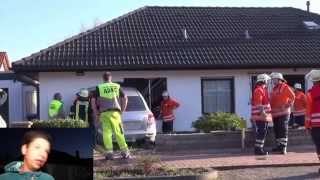 Auto kracht ins Wohnzimmer [upl. by Blackington]