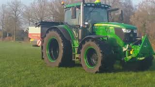 KUNSTMEST STROOIEN MET JOHNDEERE SPECIAL EDITION ZWARTE VELGEN [upl. by Gladstone]