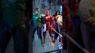 Cambiando de Linterna Verde mcfarlanetoysdcmultiverse figurasdeaccion linternaverde haljordan [upl. by Hairem]