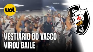 ELENCO DO VASCO CANTA MÚSICAS DA TORCIDA NO VESTIÁRIO APÓS ELIMINAR O ATHLETICO NA COPA DO BRASIL [upl. by Gennifer554]