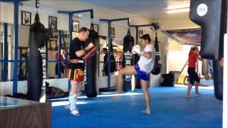 Kornpet pad work with Bryan Popejoy  Muay Thai in Torrance Boxing Works 3103711500 [upl. by Gabrila954]