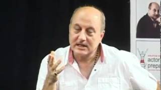 Anupam Kher Got Lesson From Amitab Bachchan On Set Of Aakhri Raasta [upl. by Roley]