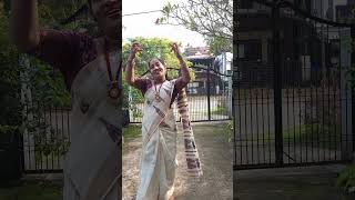 Thulasikathir nulliyeduthu trending dance [upl. by Barmen]