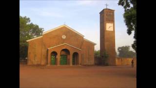 Eglise Catholique au Tchad  Koumra Chorale Sara [upl. by Honna]