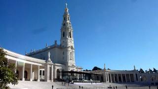 Bells at Fatima ring to Ave Maria [upl. by Amalbergas]