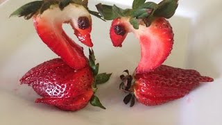 Como hacer Fresas en forma de Cisne o Ganso Art in Strawberry Swan [upl. by Rasla]