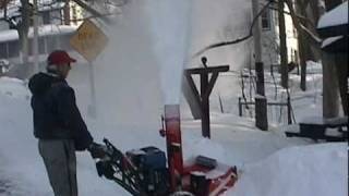 Ariens Snowblower 1032 Blowing snow [upl. by Akiam]