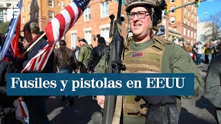 Fusiles y pistolas en una marcha en Richmond Estados Unidos [upl. by Quintina]