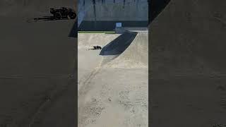 Session jump au skate park video automobile skatepark arrma rcfail funny jump [upl. by Elbring]