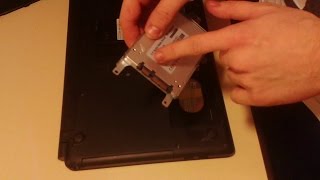 HDD csere SSDre laptopban [upl. by Anirad203]