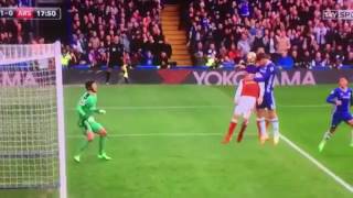 MARCOS ALONSO ELBOW KNOCKS OUT BELLERIN CHELSEA VS ARSENAL ✔2017 [upl. by Cleary]