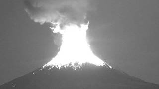 Eruption of Popocatépetl volcano 18 April 2016 [upl. by Ahseen]