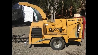 2006 Vermeer BC1000XL Chipper demo [upl. by Sokairyk]