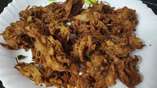 ಗರಿಗರಿಯಾದ ಪಕೋಡ  oniom pakoda recipe in kannada crispy onion pakoda Eeruli pakoda [upl. by Coit]