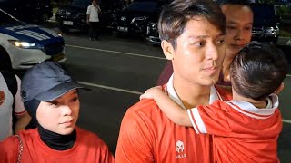 RIZKY BILLAR BERSAMA LESTI KEJORA DAN ABANG EL BERGEGAS MASUKI STADION GBK [upl. by Ikuy]