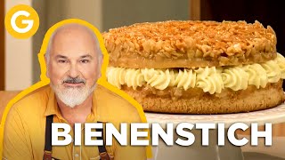 BIENENSTICH ⬛🟥🟨 TRADICIONAL PASTEL ALEMAN con Osvaldo Gross  El Gourmet [upl. by Ibrad132]