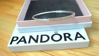 How to open and close a Pandora Signature ID Pavé bangle pandora pandorabangle [upl. by Nolubez]