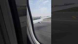 Flight takeoff ✈️ ✈️ ✈️ akasaairlines viralvideo flight bangalore hyderabad [upl. by Inig404]