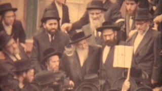 Rare Footage  Satmar Rebbe Rabbi Yoel Teitelbaum  1965  רבי יואל טייטלבוים מסאטמאר זיquotע תשכquotה [upl. by Horsey680]