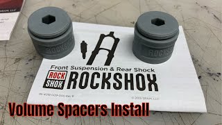 Rockshox Volume SpacerTokens Install [upl. by Aneekas]