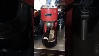 The Delonghi extraction espresso coffee latteart [upl. by Marwin]