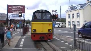 welsh higland porthmadog road crossing 24 aug 2011 [upl. by Patrich]