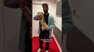 Lacazette thought of Kobe Bryant when he saw the Ligue 1 trophy 🥹🏆✨ Ligue1McDonalds KobeBryant [upl. by Mathias42]