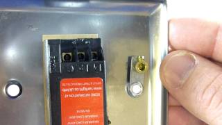 Varilight HN3 Halogen 400 Watt with dimmer switch wiring and installation information [upl. by Bigg787]