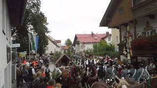 Gaufest Lenggries Trachtenumzug Festzelt Einmarsch 27072014 [upl. by Ahsienat782]