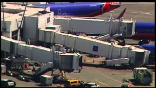 Raw Jetway Collapse at SeaTac Airport [upl. by Christin]