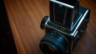 Kiev 88  Inexpensive Medium Format [upl. by Celestyn]