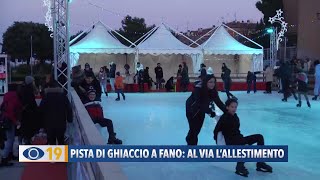 Pista di ghiaccio a Fano al via lallestimento [upl. by Ravo]