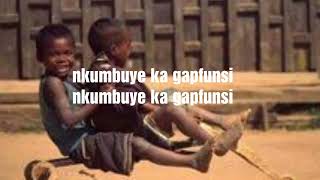 Nkumbuye Umwana Twareranywe ya Sebanani Andre Karahanyuze Nyarwanda Lyrics [upl. by Esmeralda25]