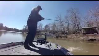 HOW TO SWIM A JIG ON LAY LAKE [upl. by Adev]