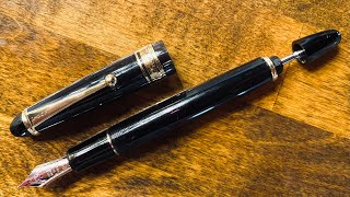 Pilot Custom 823 The Ultimate Writer’s Pen [upl. by Politi]