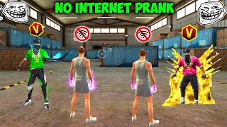 No Internet Prank With Golden Hip Hop Bundle  Random Worldchat Noob Adam के साथ Prank  Free Fire ⚡ [upl. by Capwell]