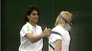 Martina Navratilova vs Gabriela Sabatini 1990 Wimbledon SF Highlights [upl. by Nnaynaffit]