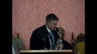 Pastor Mauro Dias  Tocando quero andar de valor em valor no Sax 05Fev12 [upl. by Olenta469]